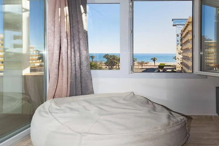 Apartment In Roses Near Sand Beach