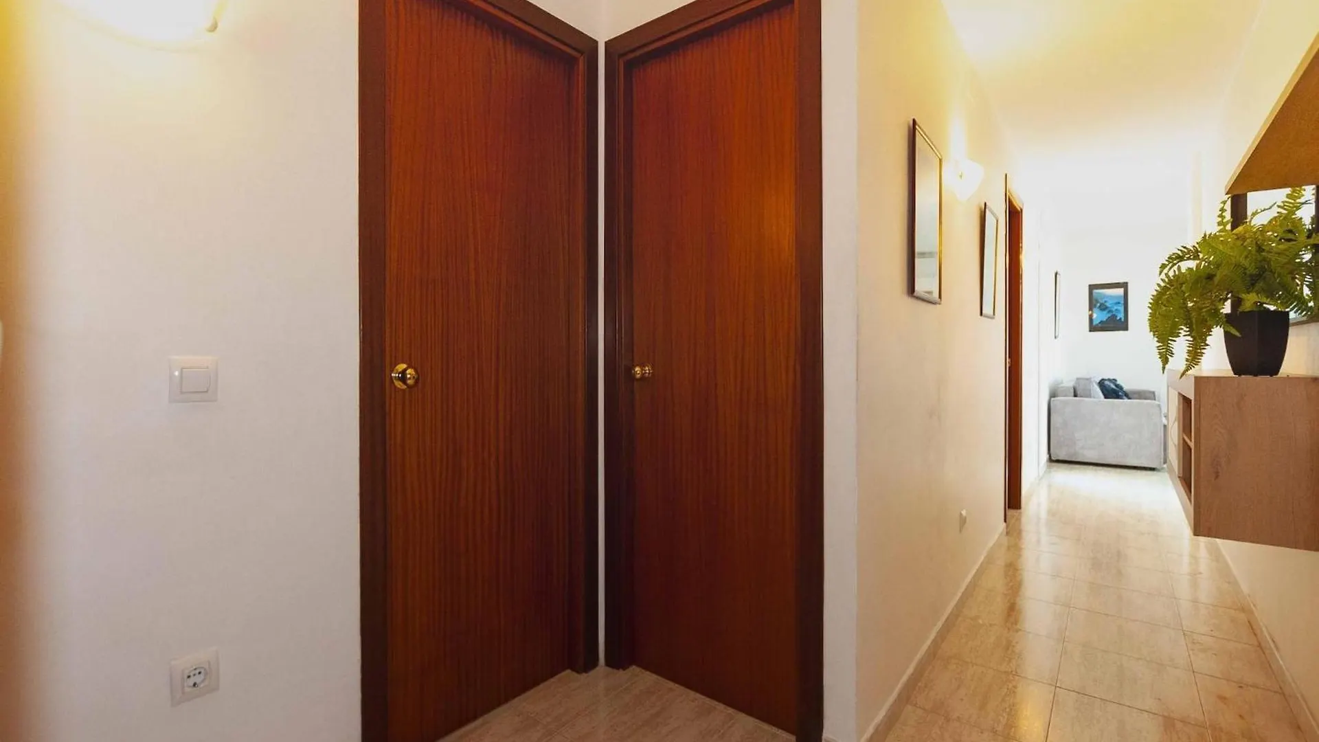 Apartment In Roses Near Sand Beach Spain
